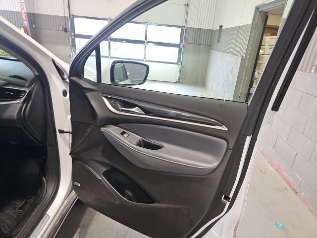 Used 2021 Buick Enclave Premium w/ Sun and Sites Package image 29