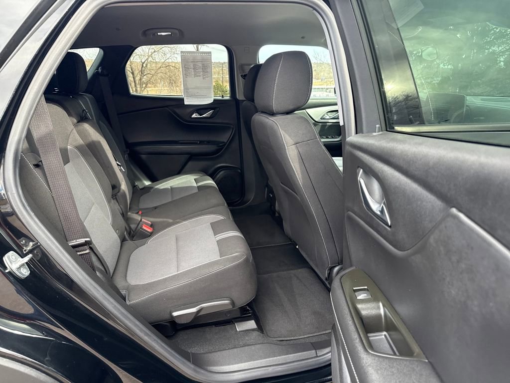 Used 2025 Chevrolet Blazer LT image 22