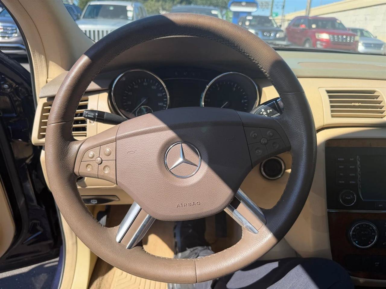 Used 2007 Mercedes-Benz R 320 CDI 4MATIC image 45