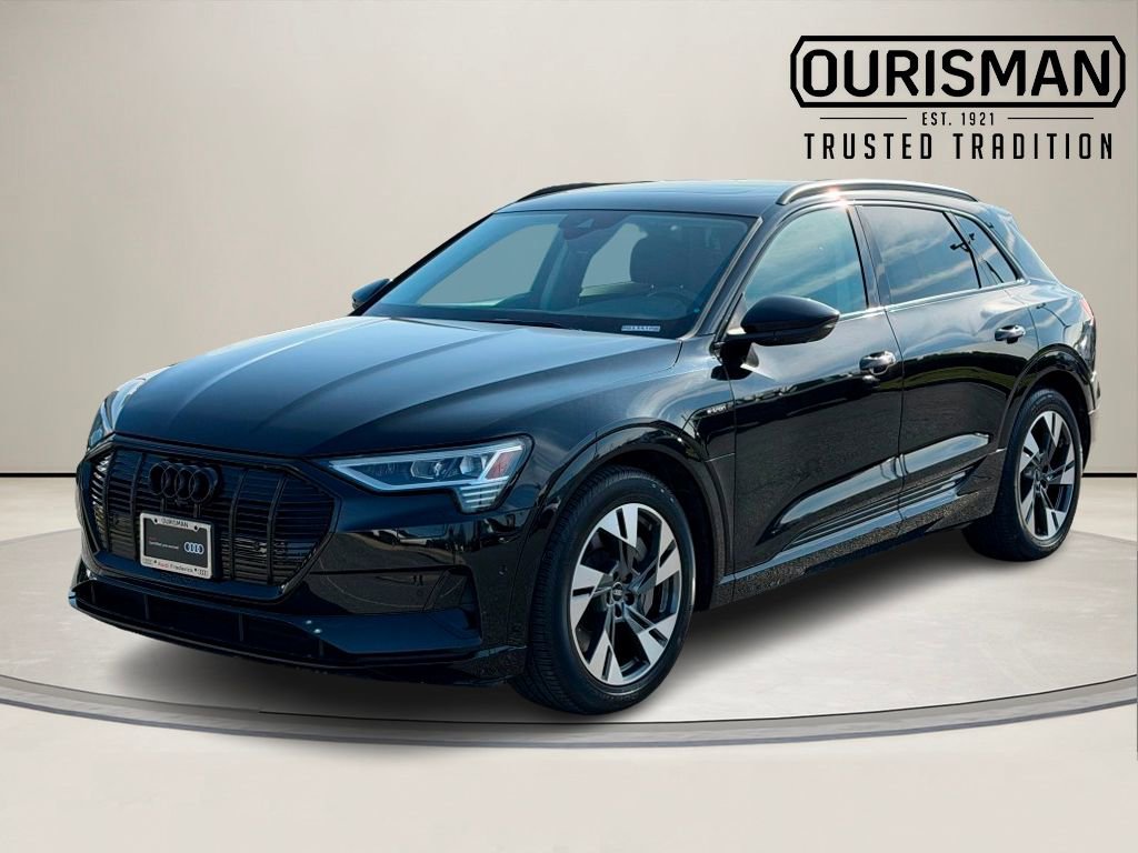 Certified 2022 Audi e-tron Premium w/ Convenience Plus Package image 5