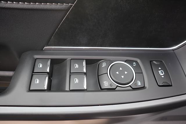 New 2026 Ford F250 XLT w/ XLT Premium Package image 15