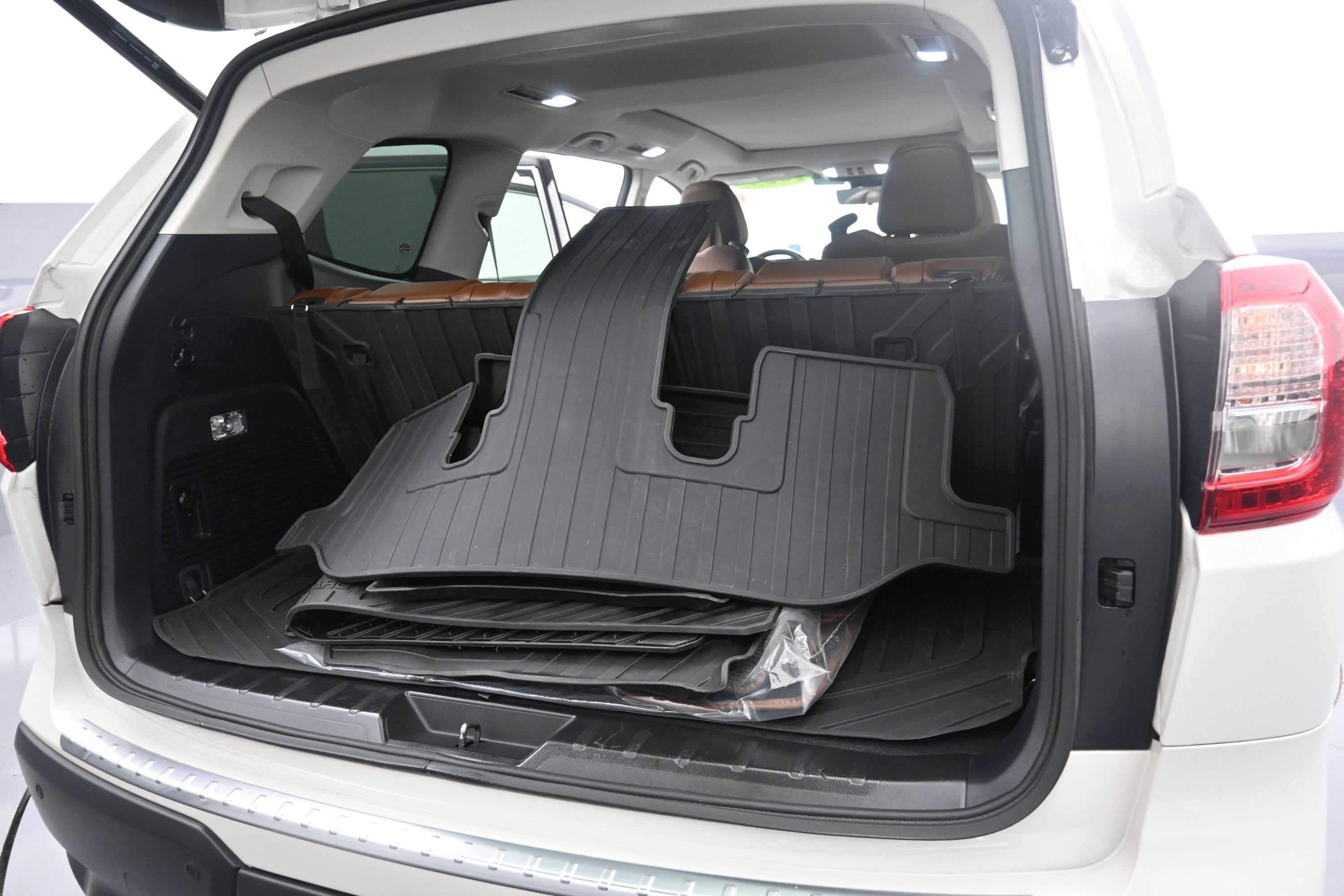 Used 2023 Subaru Ascent Touring AWD/4WD image 20