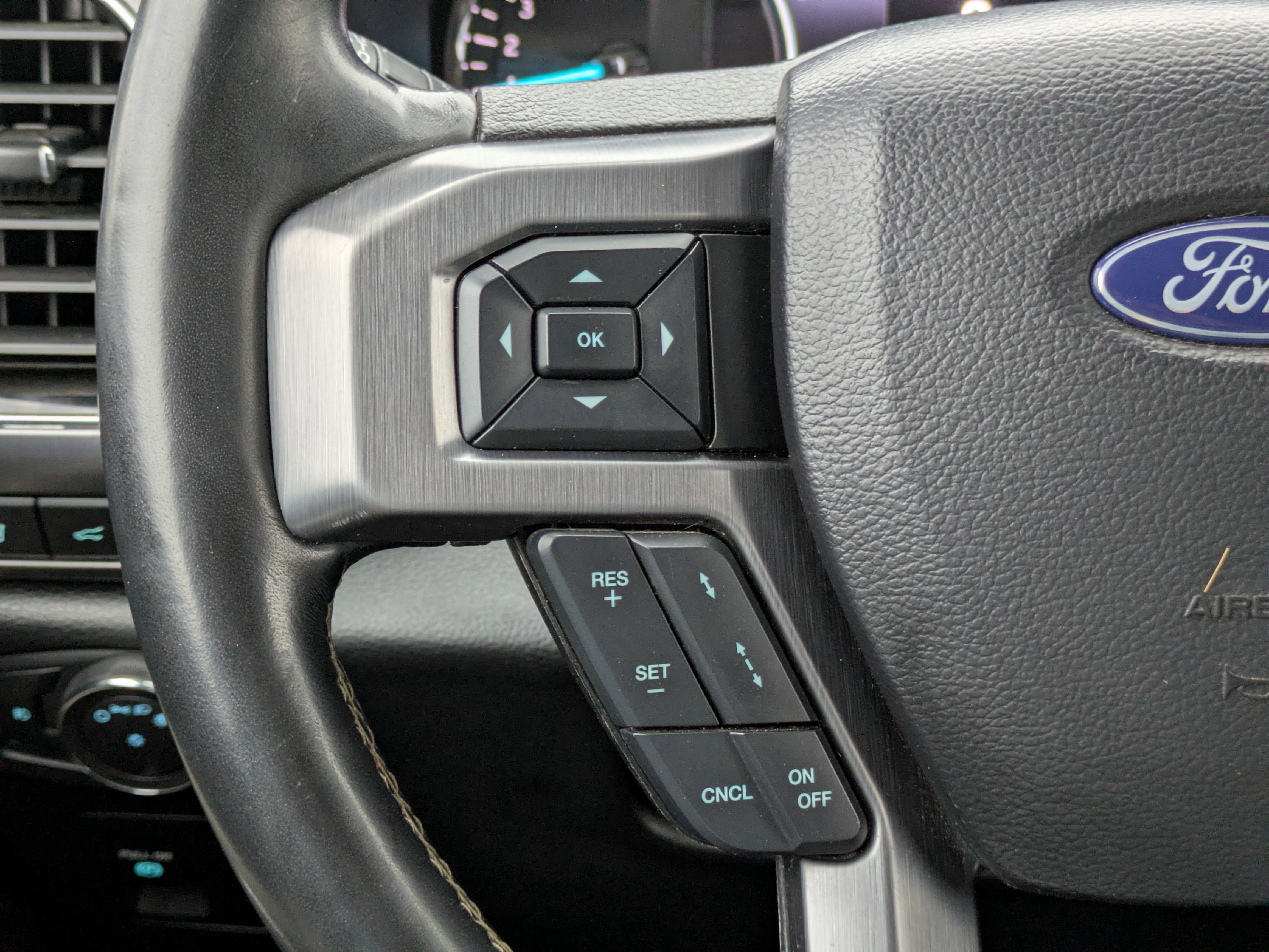 Used 2020 Ford Expedition Platinum image 29