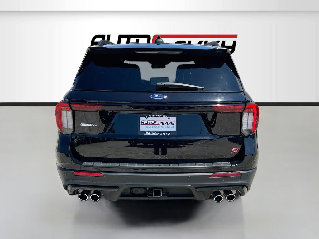 Used 2025 Ford Explorer ST AWD/4WD image 6