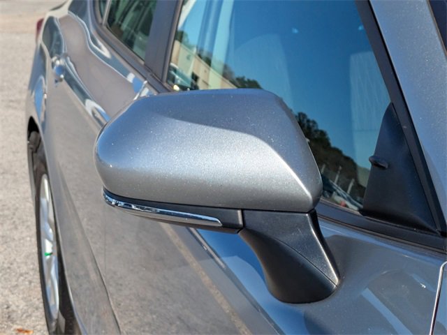 Used 2025 Toyota Camry LE image 12