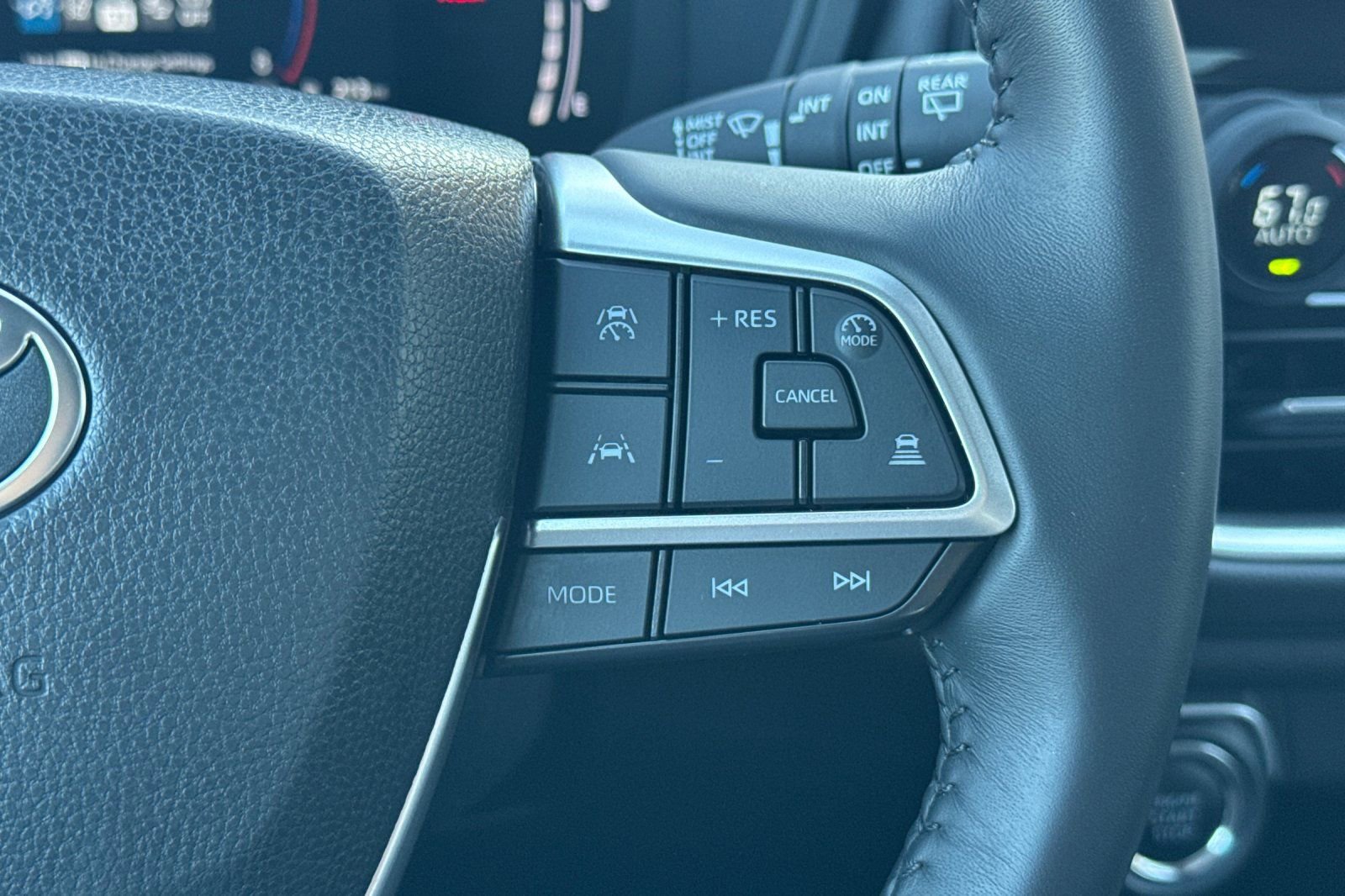 Certified 2025 Toyota Grand Highlander AWD image 31