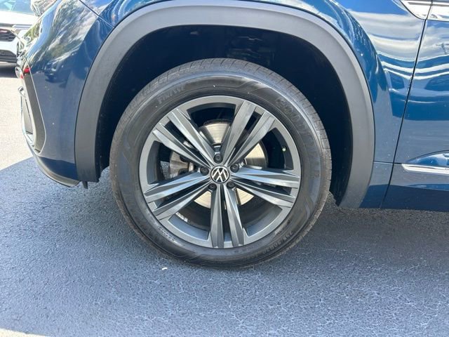 Used 2020 Volkswagen Atlas Cross Sport SE w/ Panoramic Sunroof Package image 9