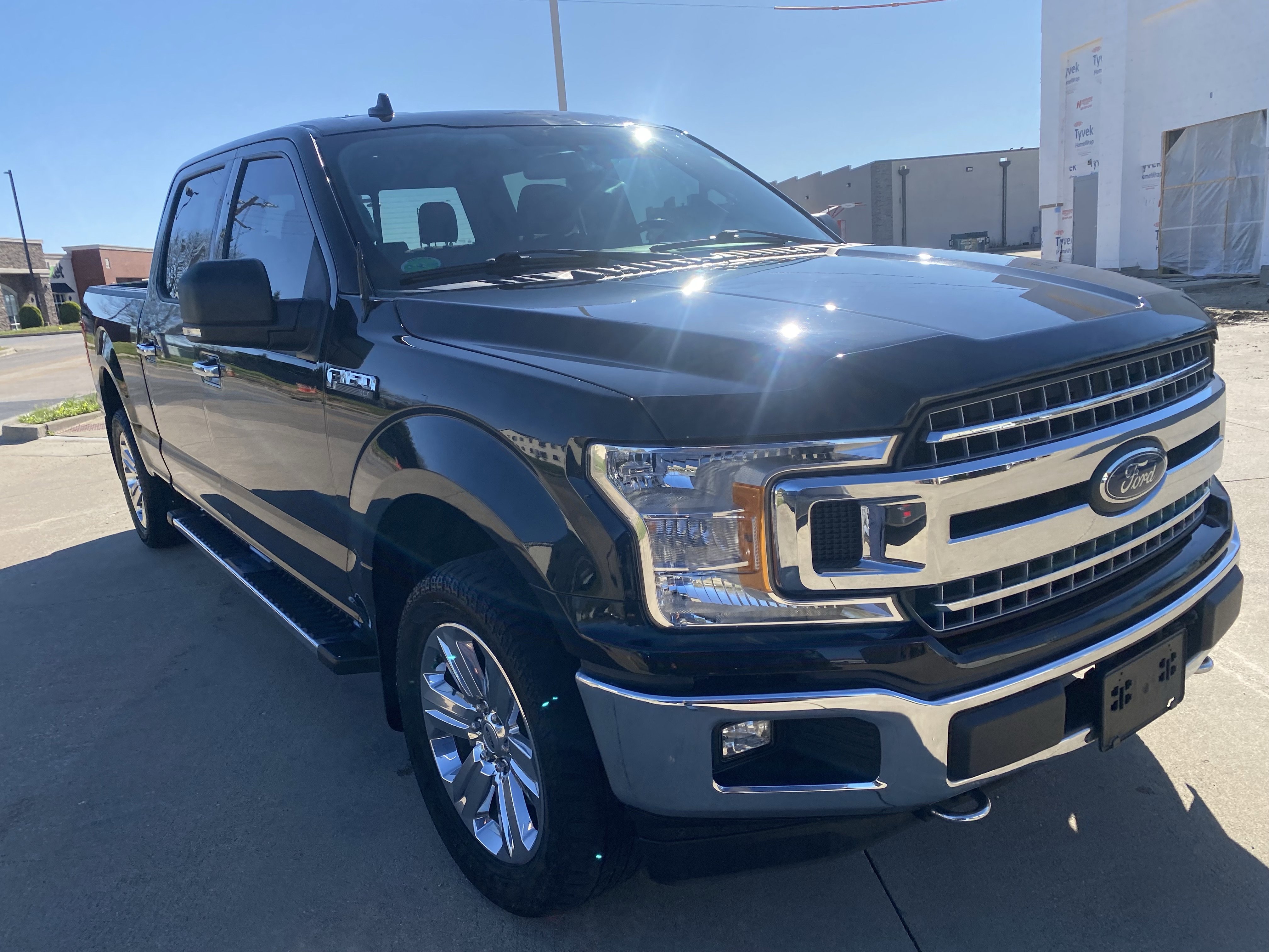 Used 2018 Ford F150 XLT w/ Equipment Group 302A Luxury image 7