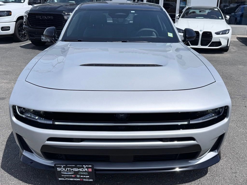 Used 2026 Dodge Charger Scat Pack AWD/4WD image 2