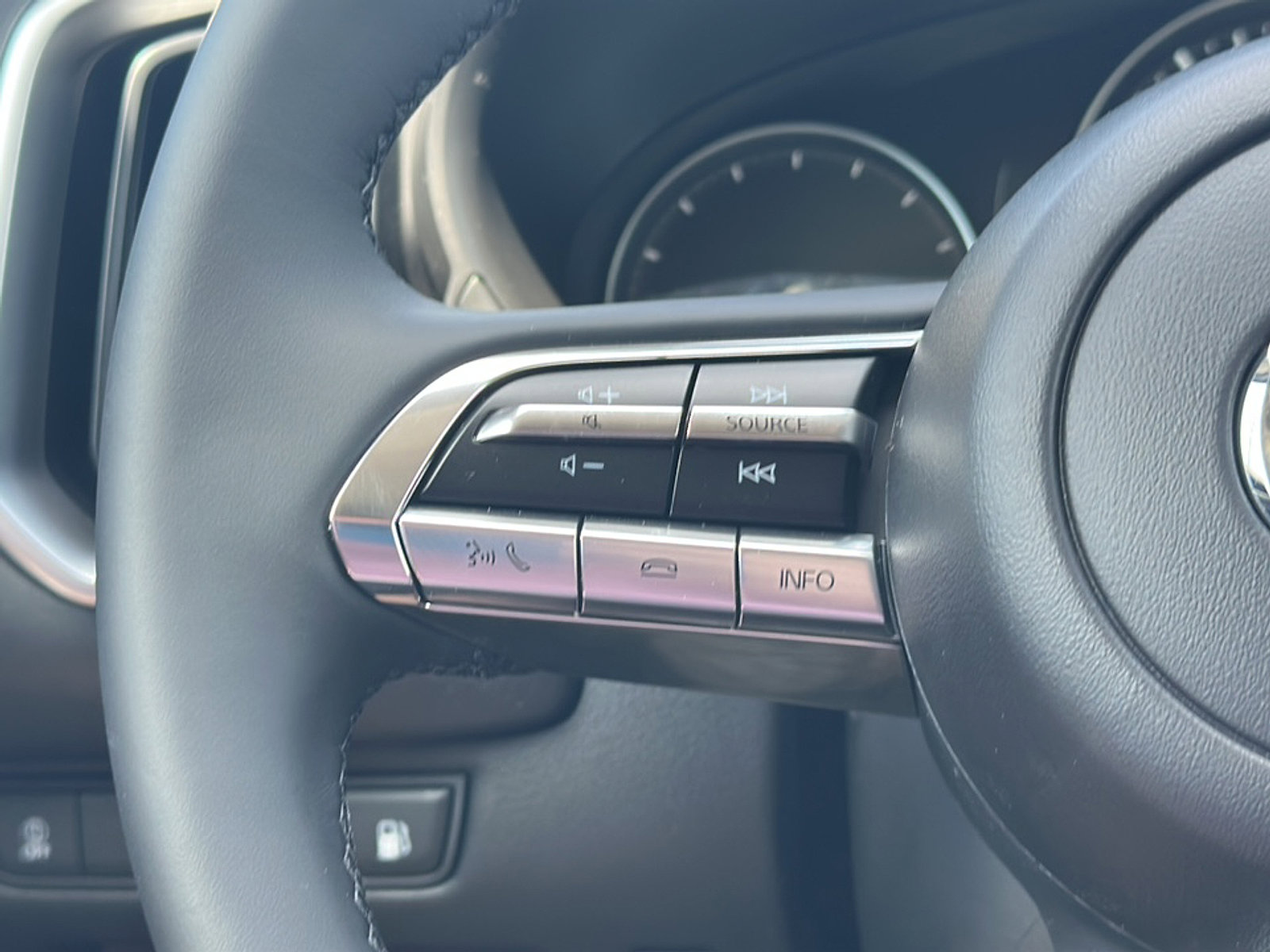 New 2025 MAZDA CX-50 AWD 2.5 Hybrid w/ Premium Pkg image 19
