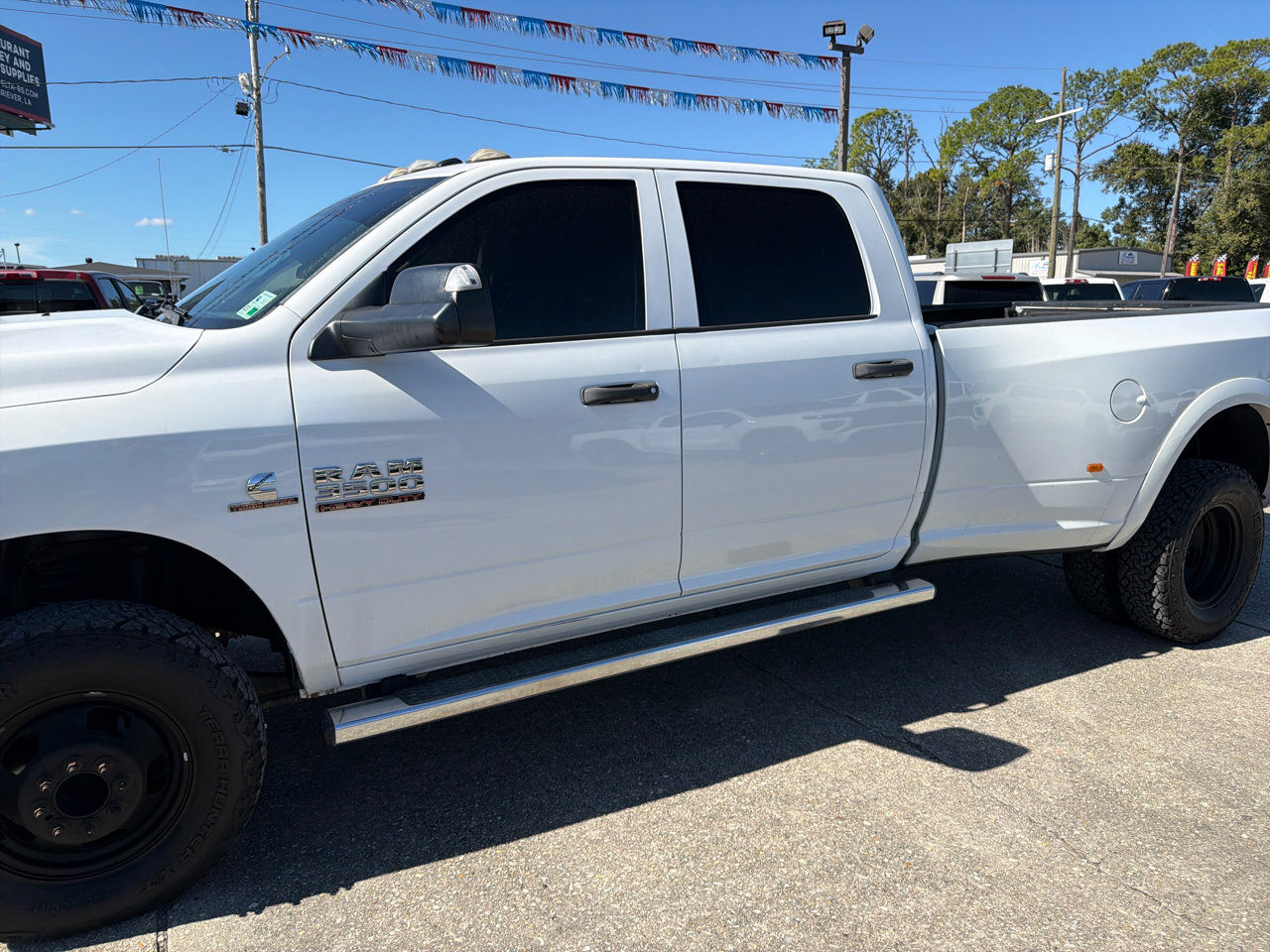 Used 2017 RAM 3500 Tradesman w/ Chrome Appearance Group image 3