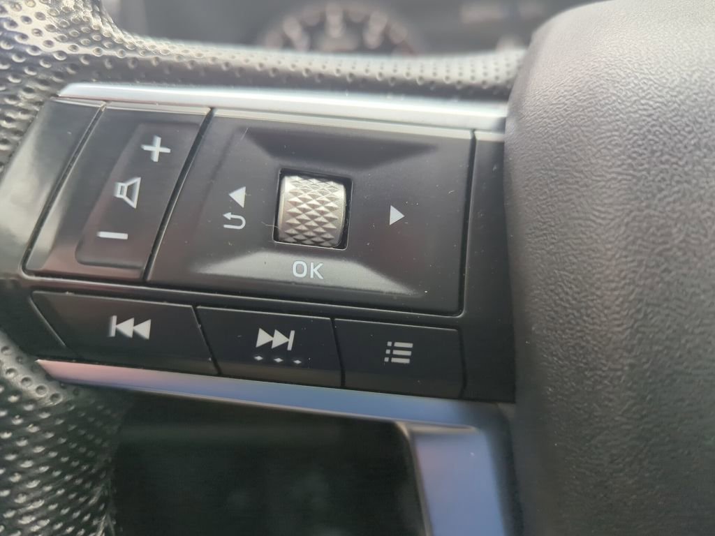 Used 2022 Mitsubishi Outlander SE image 39