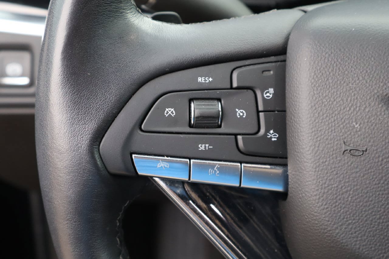 Used 2024 Cadillac XT6 Premium Luxury FWD image 14