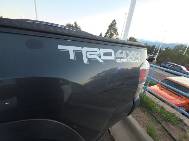 Used 2022 Toyota Tacoma TRD Off-Road w/ Black Out Package (TMS) AWD/4WD image 6