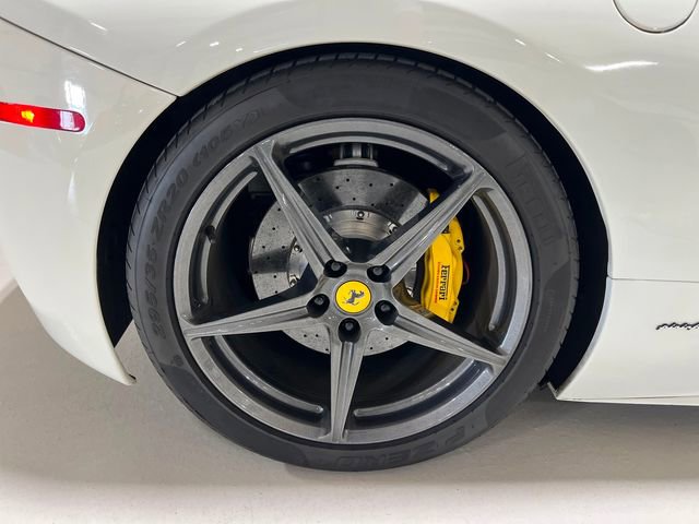 Used 2013 Ferrari 458 Spider image 30