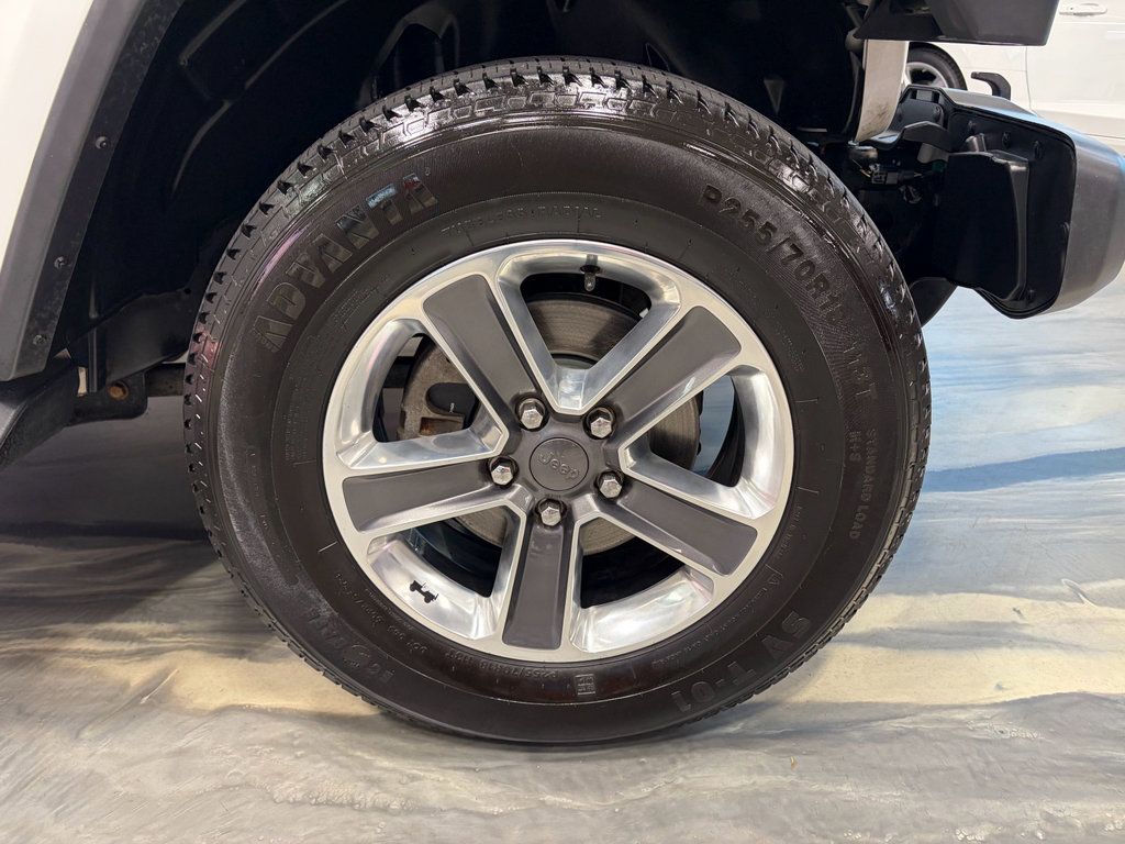 Used 2018 Jeep Wrangler Unlimited Sahara w/ Uconnect 4C Nav & Sound Group image 24