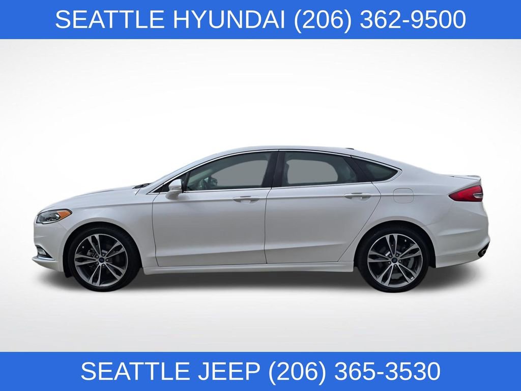 Used 2018 Ford Fusion Titanium image 2