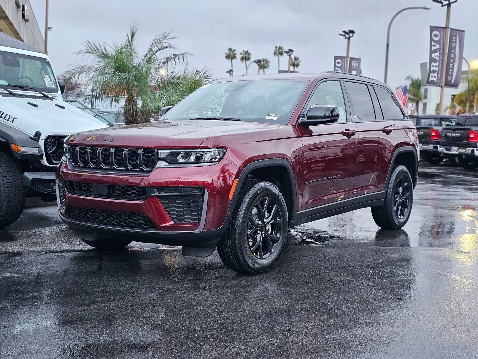 New 2026 Jeep Grand Cherokee Altitude RWD image 3