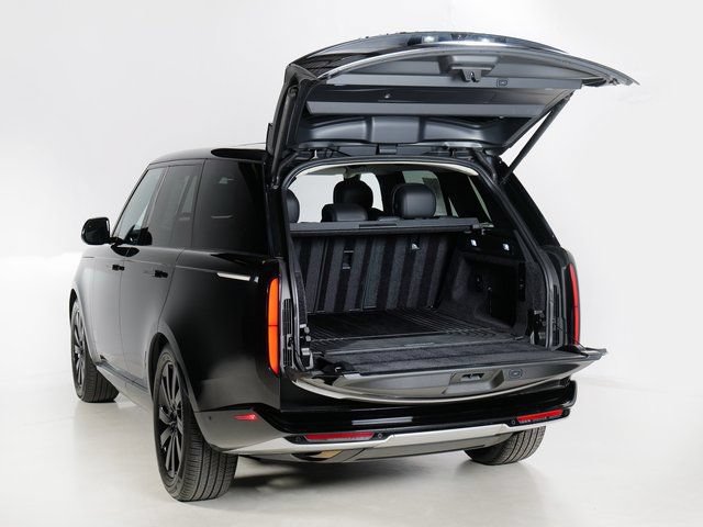 Certified 2023 Land Rover Range Rover SE AWD/4WD image 31