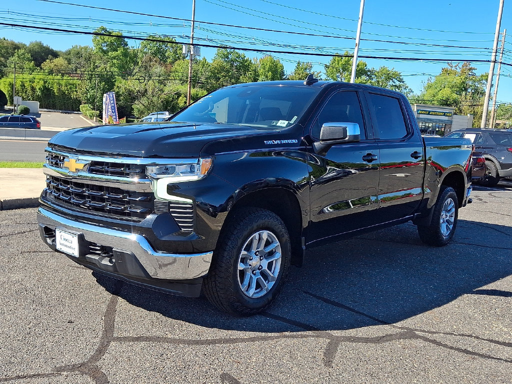 Used 2023 Chevrolet Silverado 1500 LT AWD/4WD image 6
