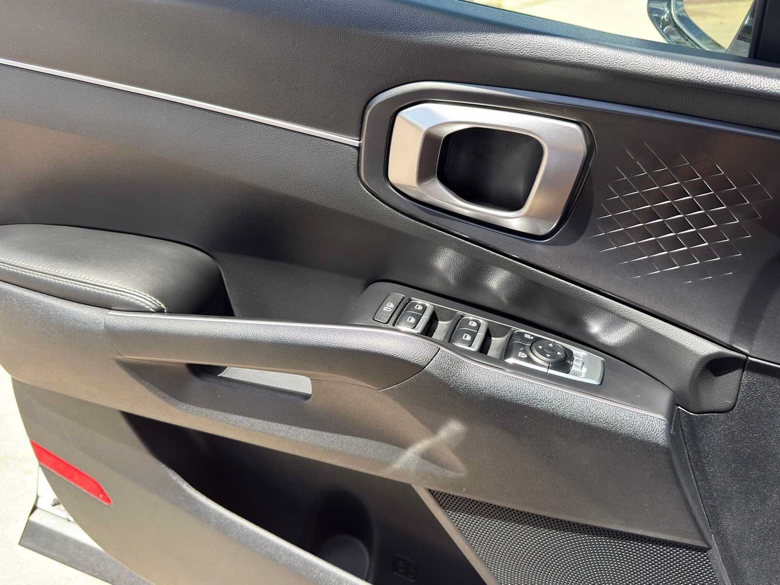Certified 2023 Kia Sorento LX FWD image 23