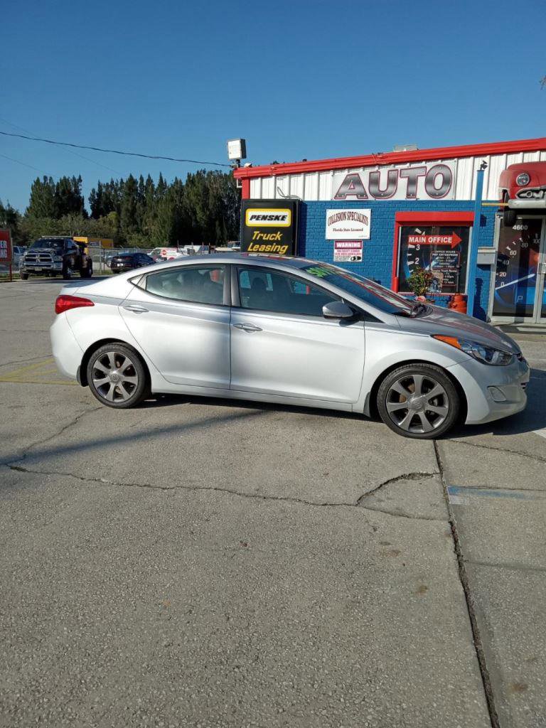 Used 2013 Hyundai Elantra Limited w/ Technology Pkg