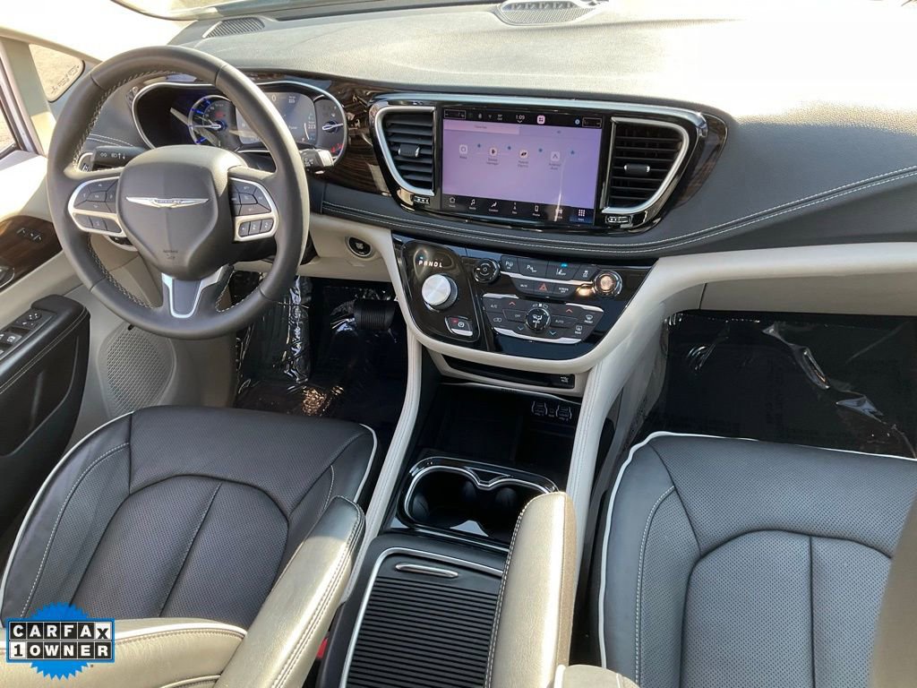 Used 2022 Chrysler Pacifica Limited w/ Uconnect Theater Family Group image 64