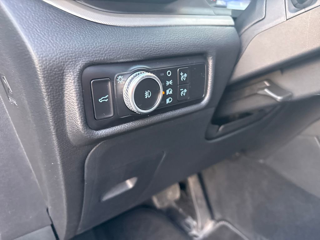 Used 2023 Ford Explorer XLT w/ Equipment Group 202A image 31
