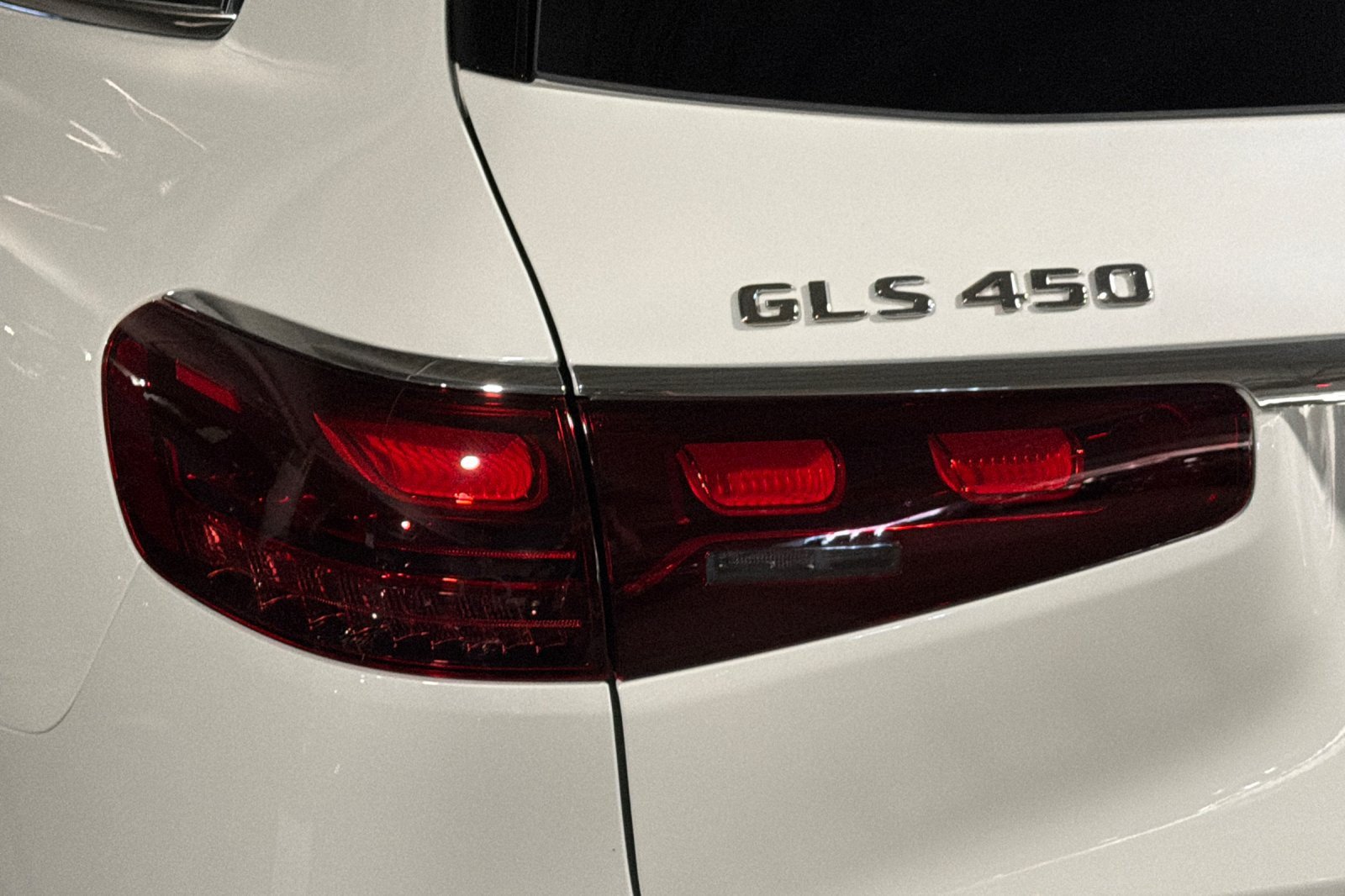 New 2026 Mercedes-Benz GLS 450 4MATIC image 27