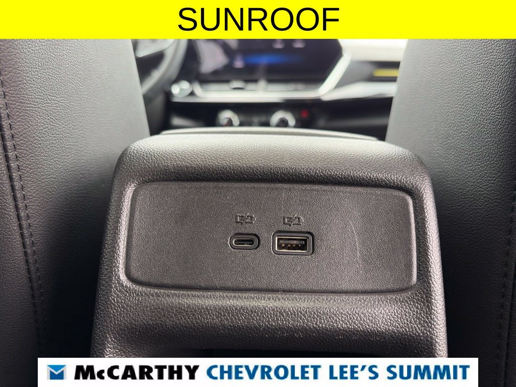 Used 2025 Chevrolet Trax ACTIV w/ Sunroof Package FWD image 37