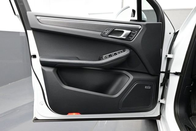 Certified 2021 Porsche Macan GTS AWD/4WD image 7