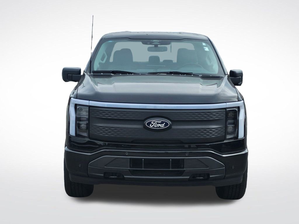 New 2025 Ford F150 Lightning Flash video 3
