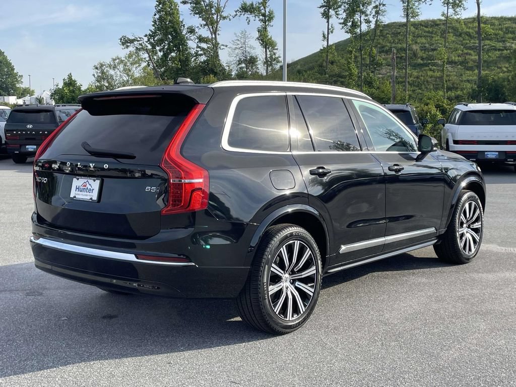 Used 2025 Volvo XC90 B5 Core AWD/4WD image 28