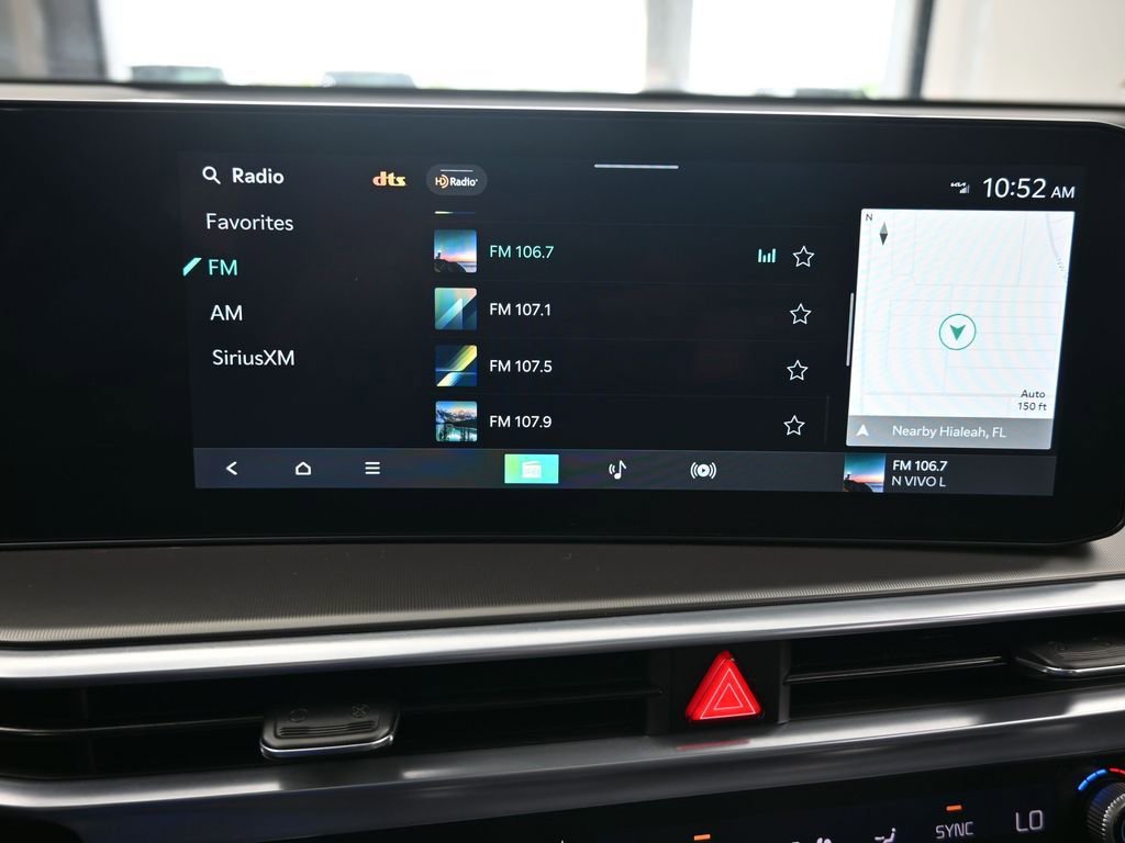 Used 2025 Kia Sorento SX image 27