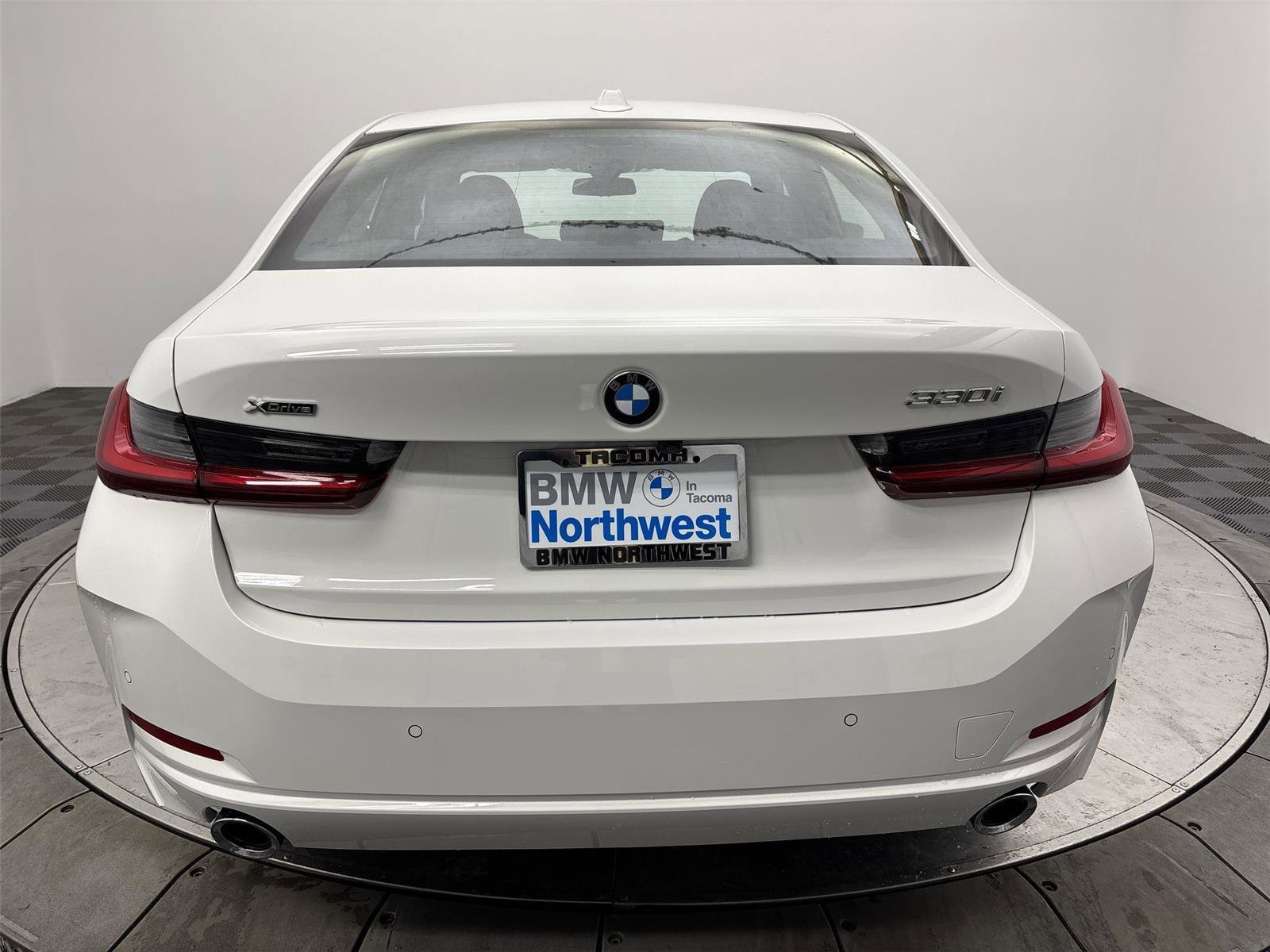 New 2026 BMW 330i xDrive Sedan w/ Convenience Package image 15