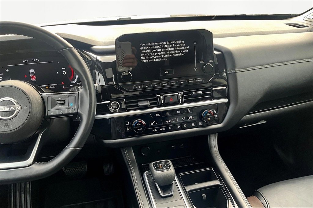 Used 2024 Nissan Pathfinder Platinum w/ Cargo Package image 6