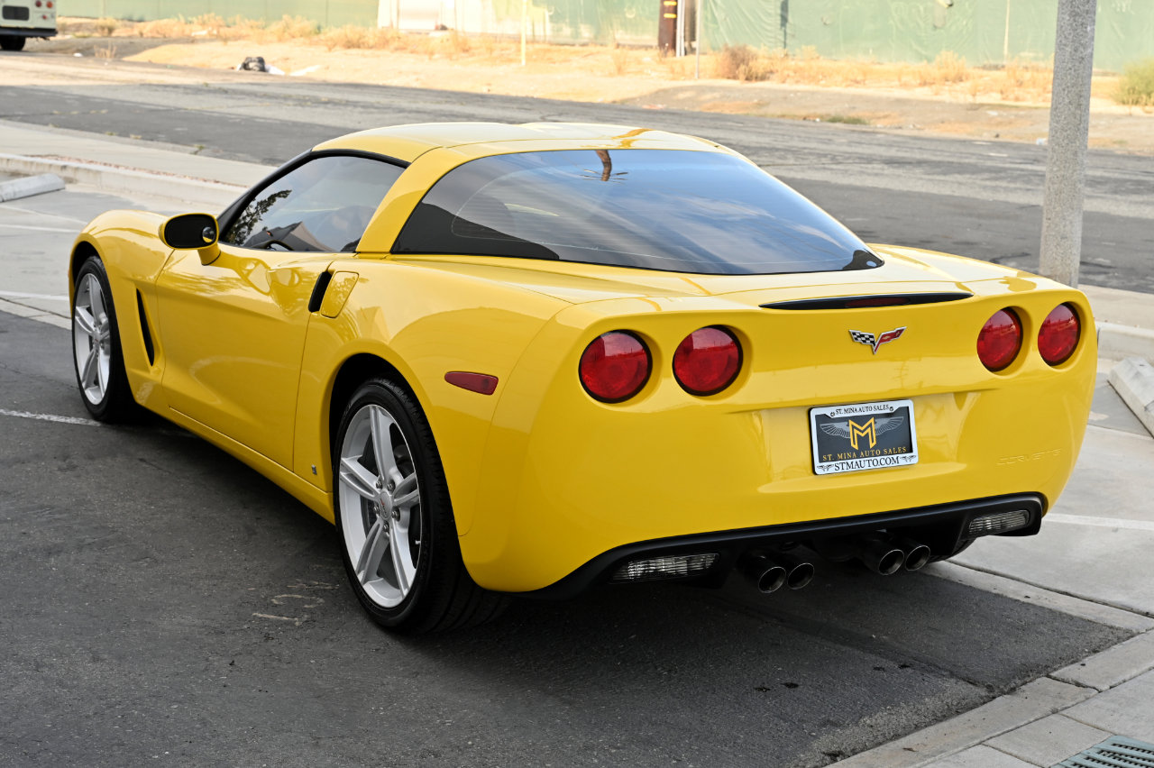 Used 2008 Chevrolet Corvette Coupe image 4