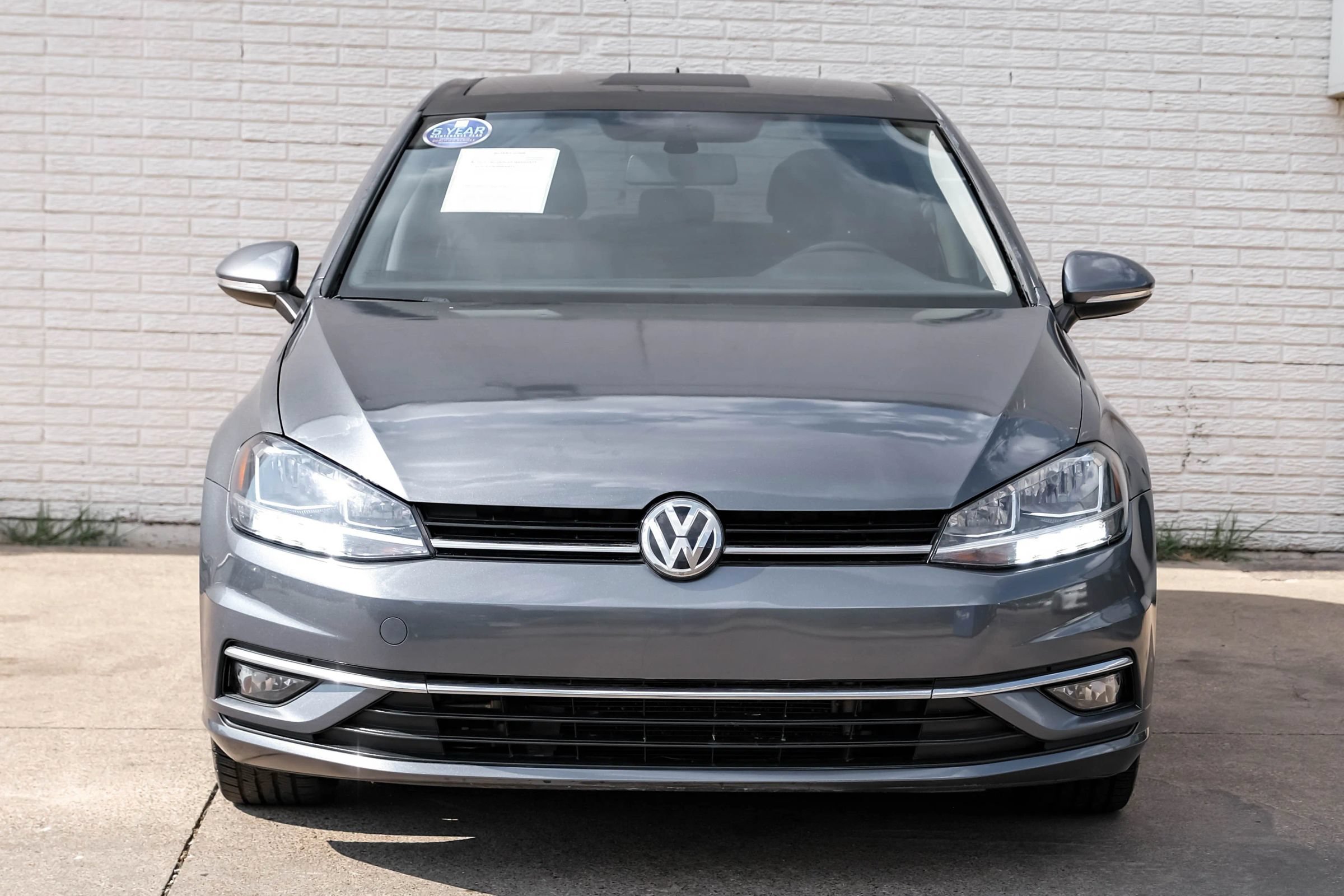 Used 2019 Volkswagen Golf SE FWD image 5