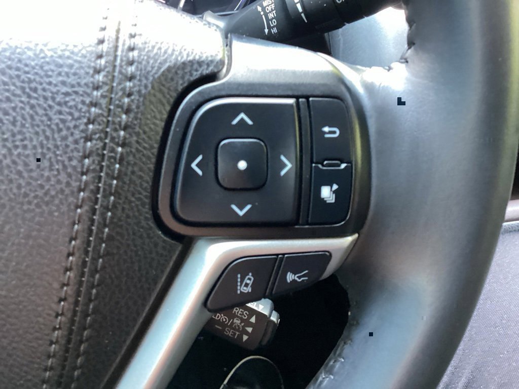 Used 2019 Toyota Highlander XLE image 47