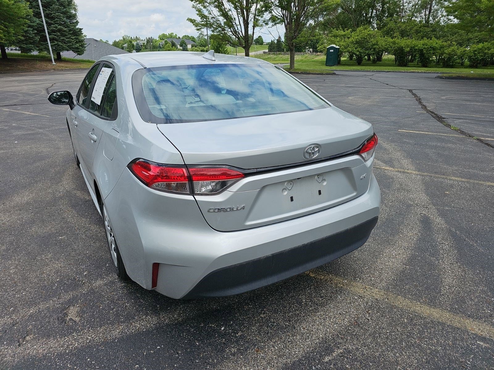 Used 2024 Toyota Corolla LE FWD image 3
