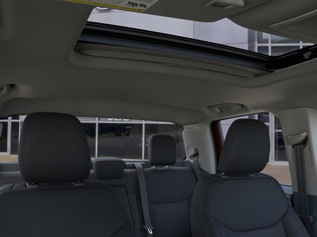 New 2025 Ford Maverick XLT w/ XLT Luxury Package image 12