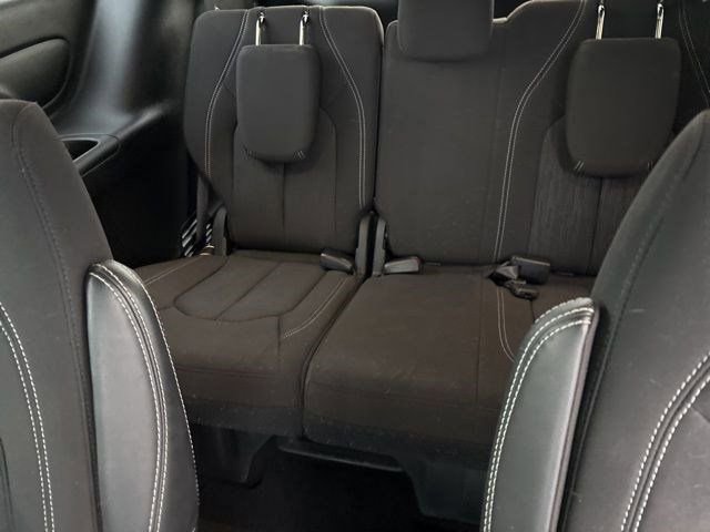 Used 2024 Chrysler Pacifica Touring image 33