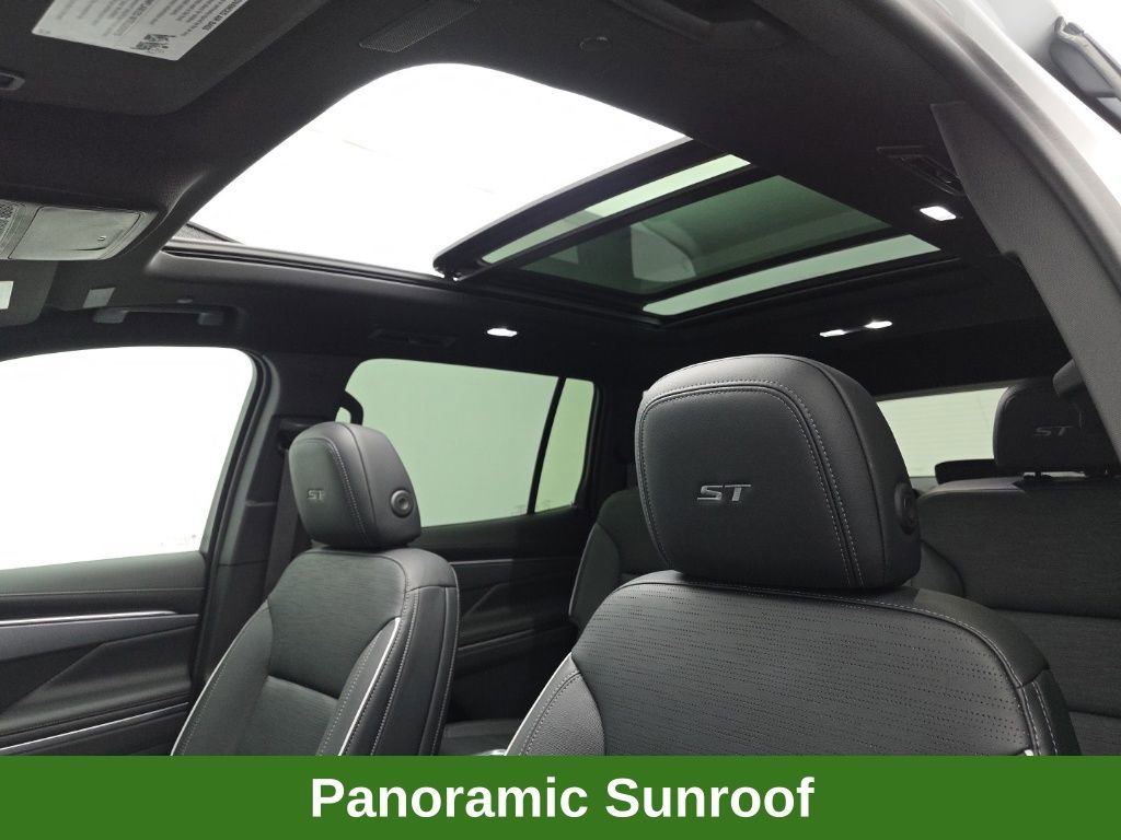 Certified 2025 Buick Enclave Sport Touring w/ Power Package AWD/4WD image 61