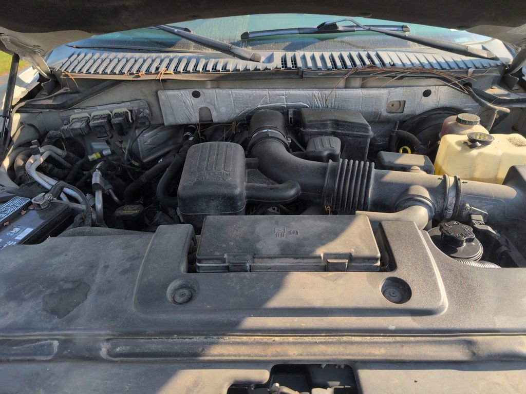 Used 2011 Ford Expedition EL XLT image 12