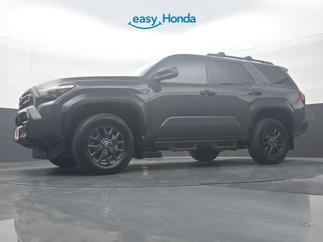 Used 2025 Toyota 4Runner SR5 AWD/4WD image 29