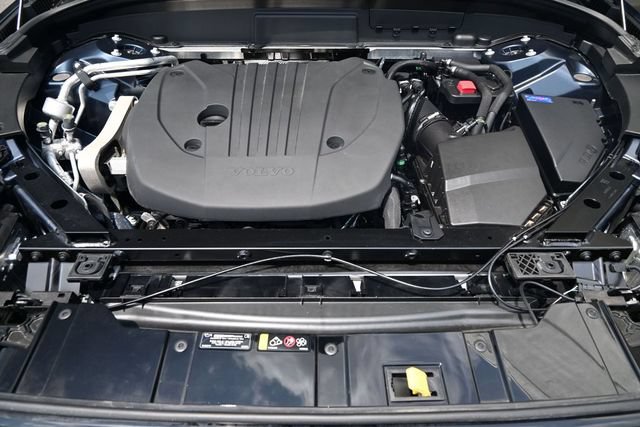 Used 2024 Volvo XC60 B5 Ultimate w/ Protection Package Premier AWD/4WD image 31