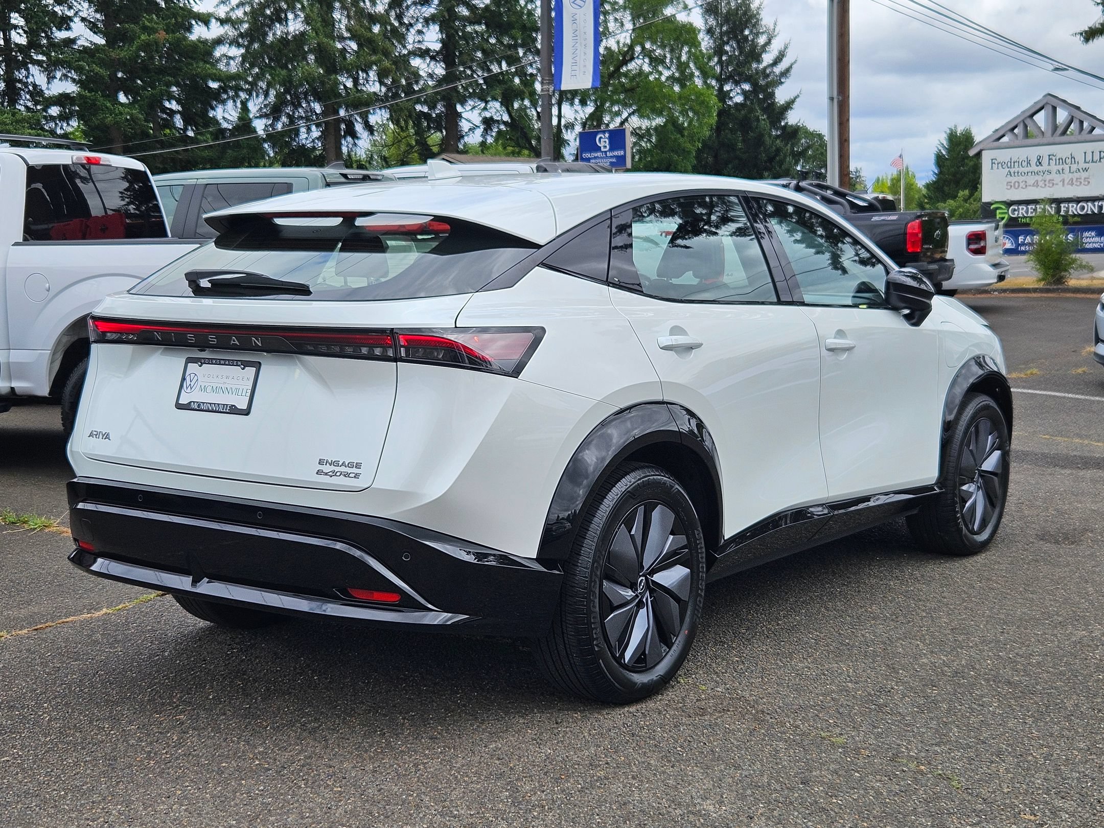 Used 2023 Nissan Ariya AWD image 5