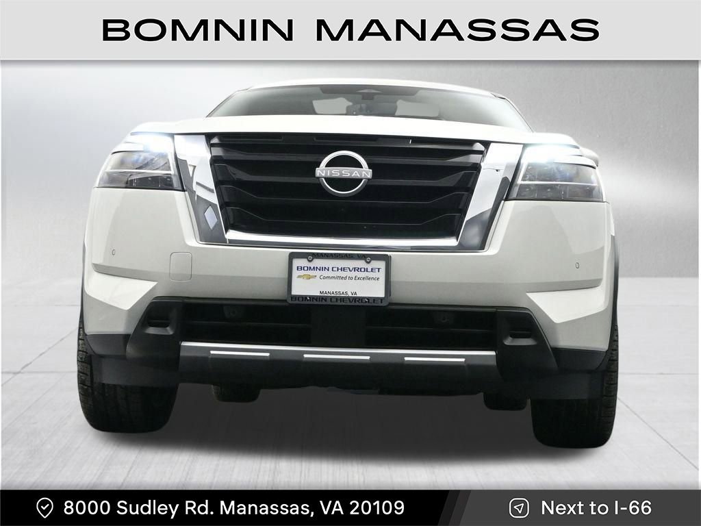 Used 2024 Nissan Pathfinder Platinum image 36