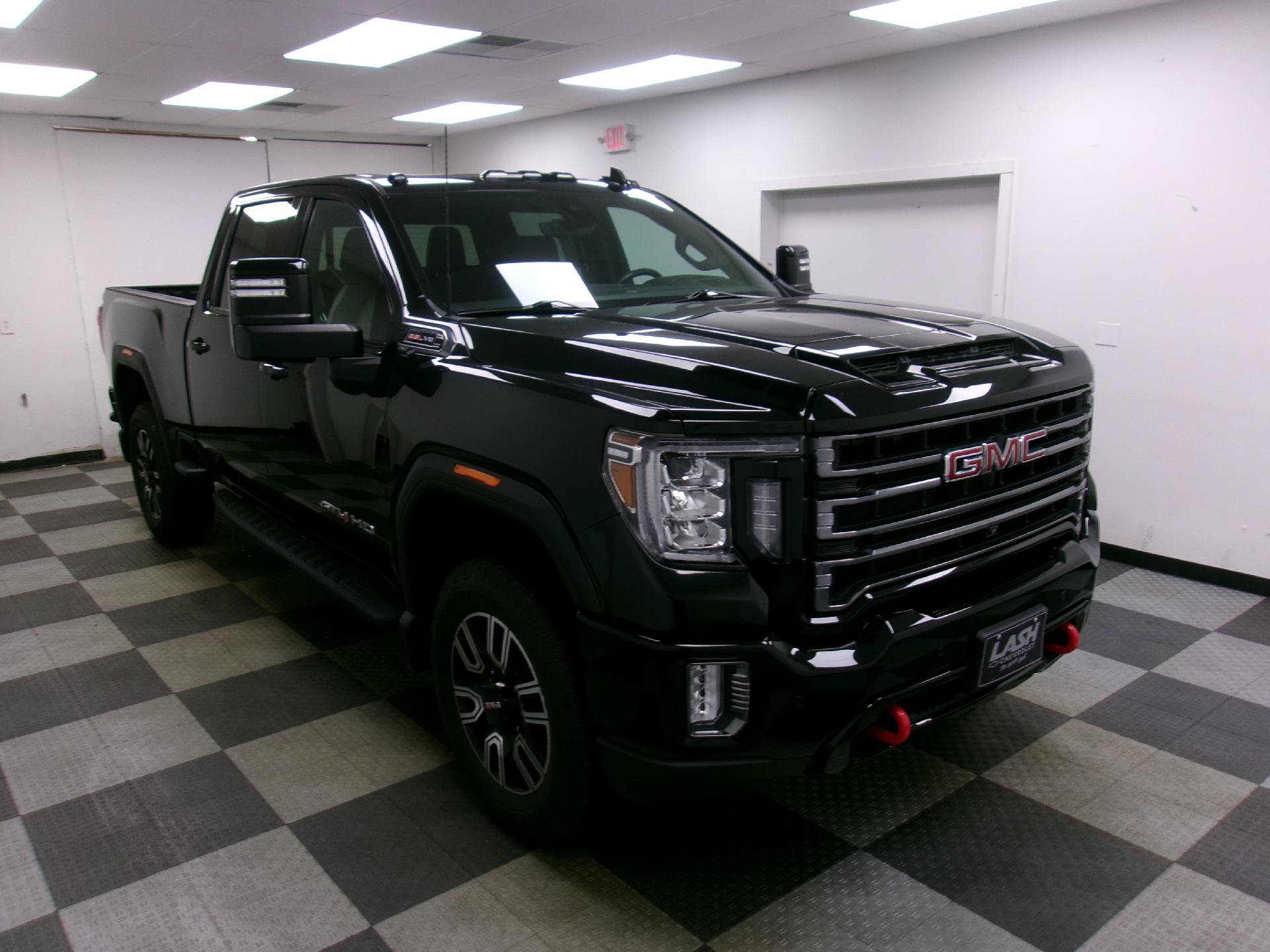 Used 2021 GMC Sierra 2500 AT4 w/ AT4 Premium Plus Package AWD/4WD image 14