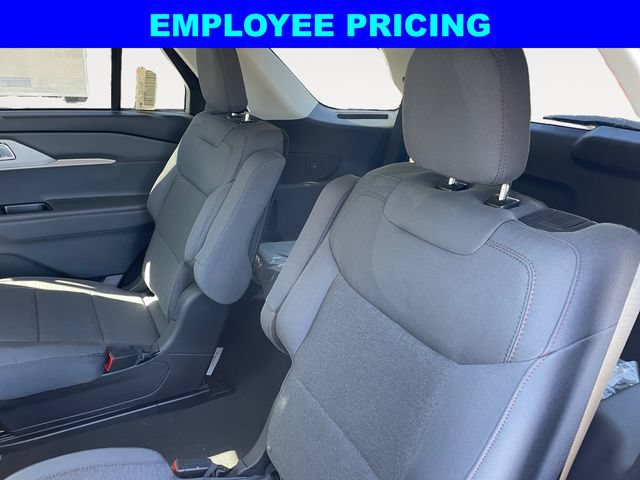 New 2026 Ford Explorer Active AWD/4WD image 13